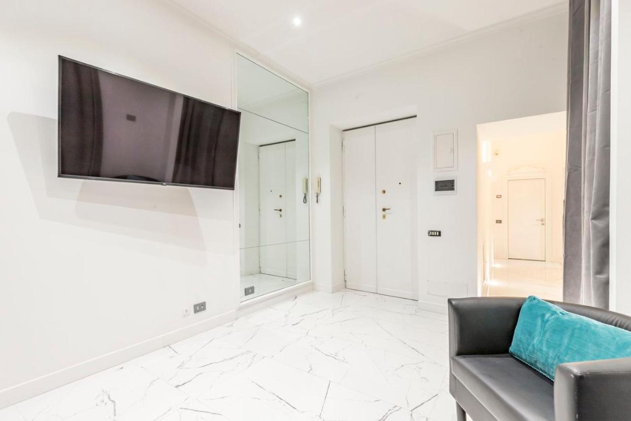 Trevi Luxury Apartment Jacuzzi Rzym Zewnętrze zdjęcie