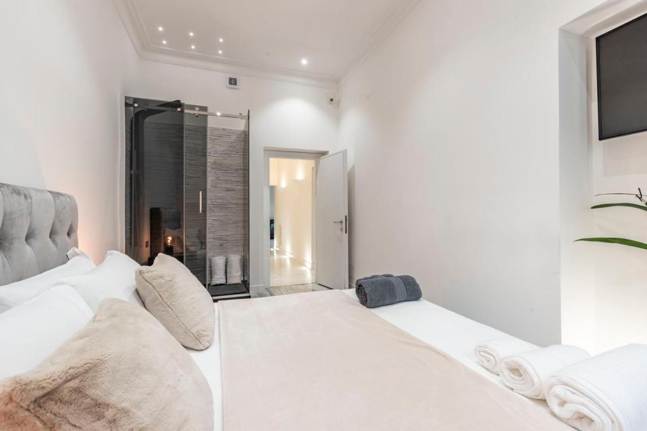 Trevi Luxury Apartment Jacuzzi Rzym Zewnętrze zdjęcie